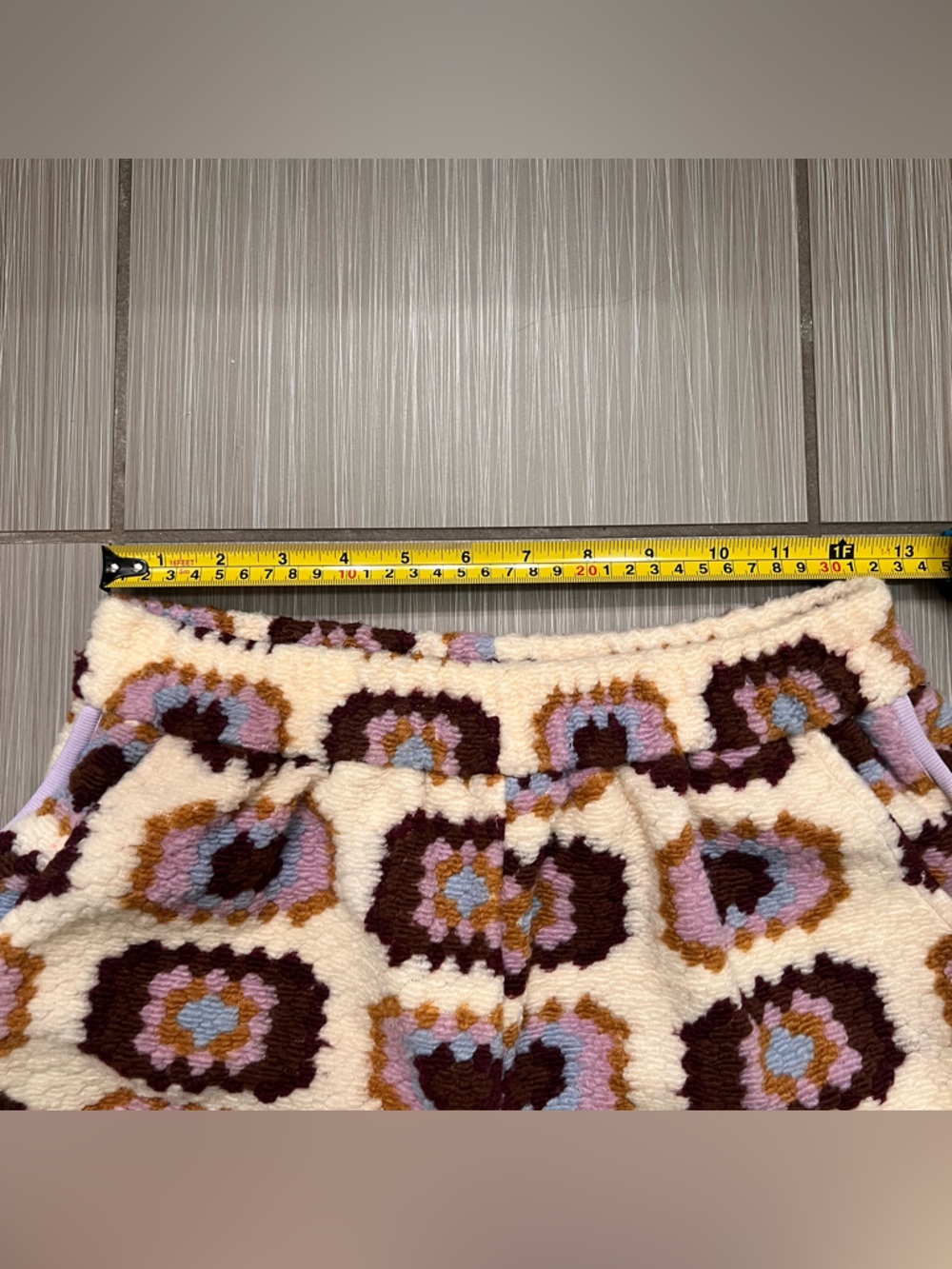 Fleece Crochet Print Shorts Cozy XS multicolor rare - Picture 3 of 8